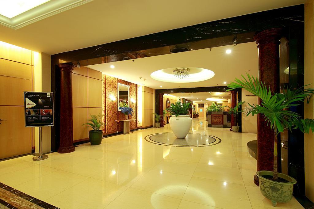 Hotel Rocky Plaza