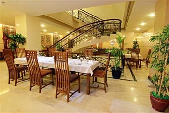 Hotel Rocky Plaza 4*